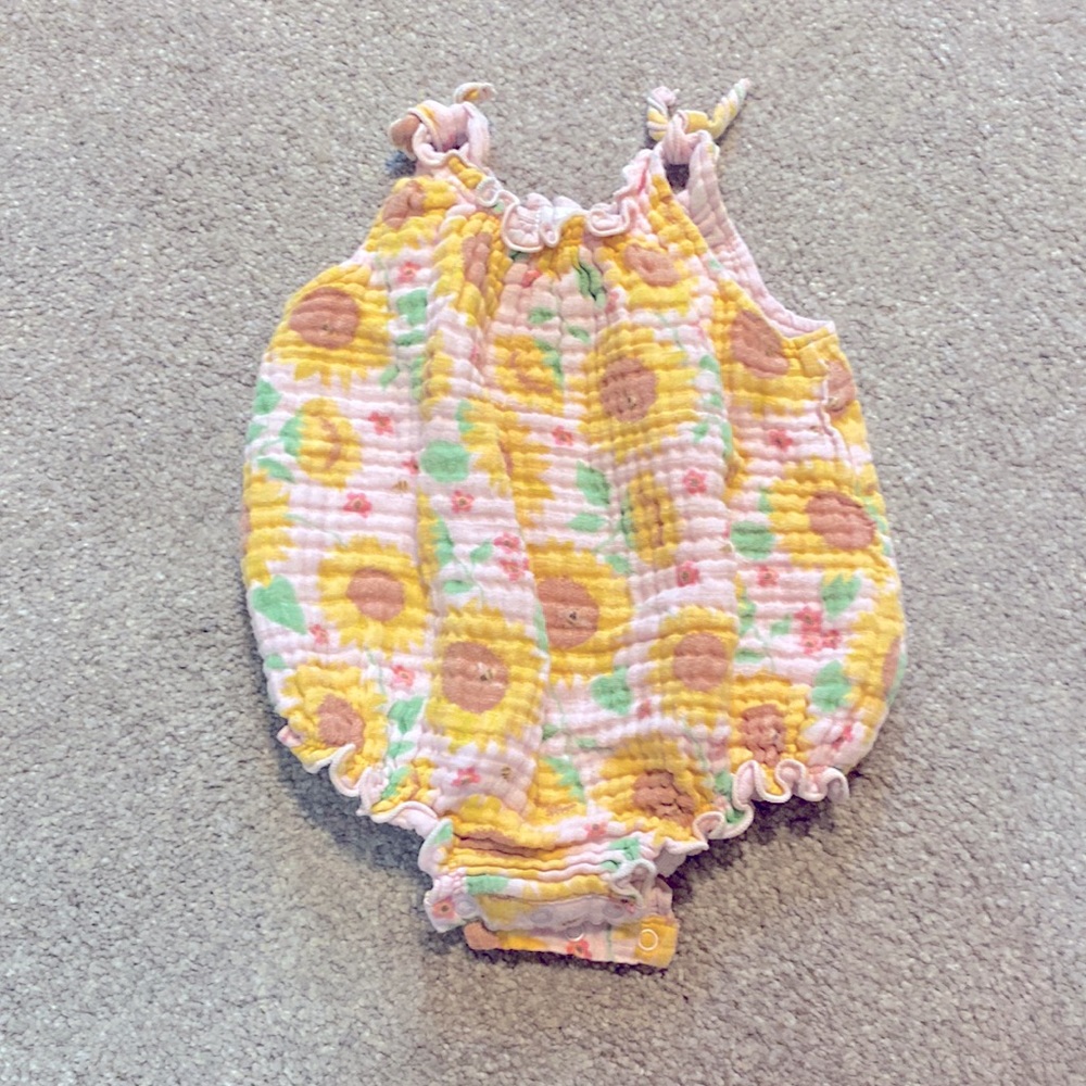 Angel Dear Sunflower Print Onesie 12-18M